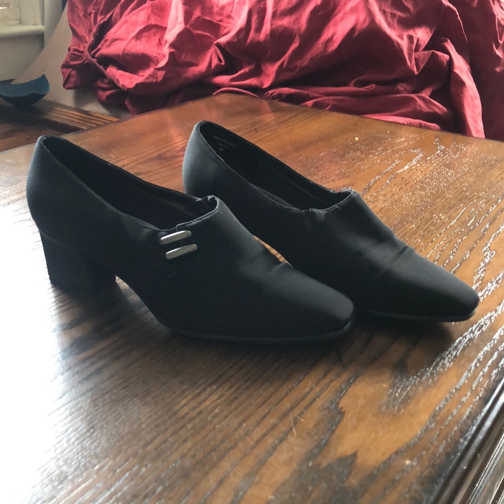 Karin Scott Soft Step pumps size 8